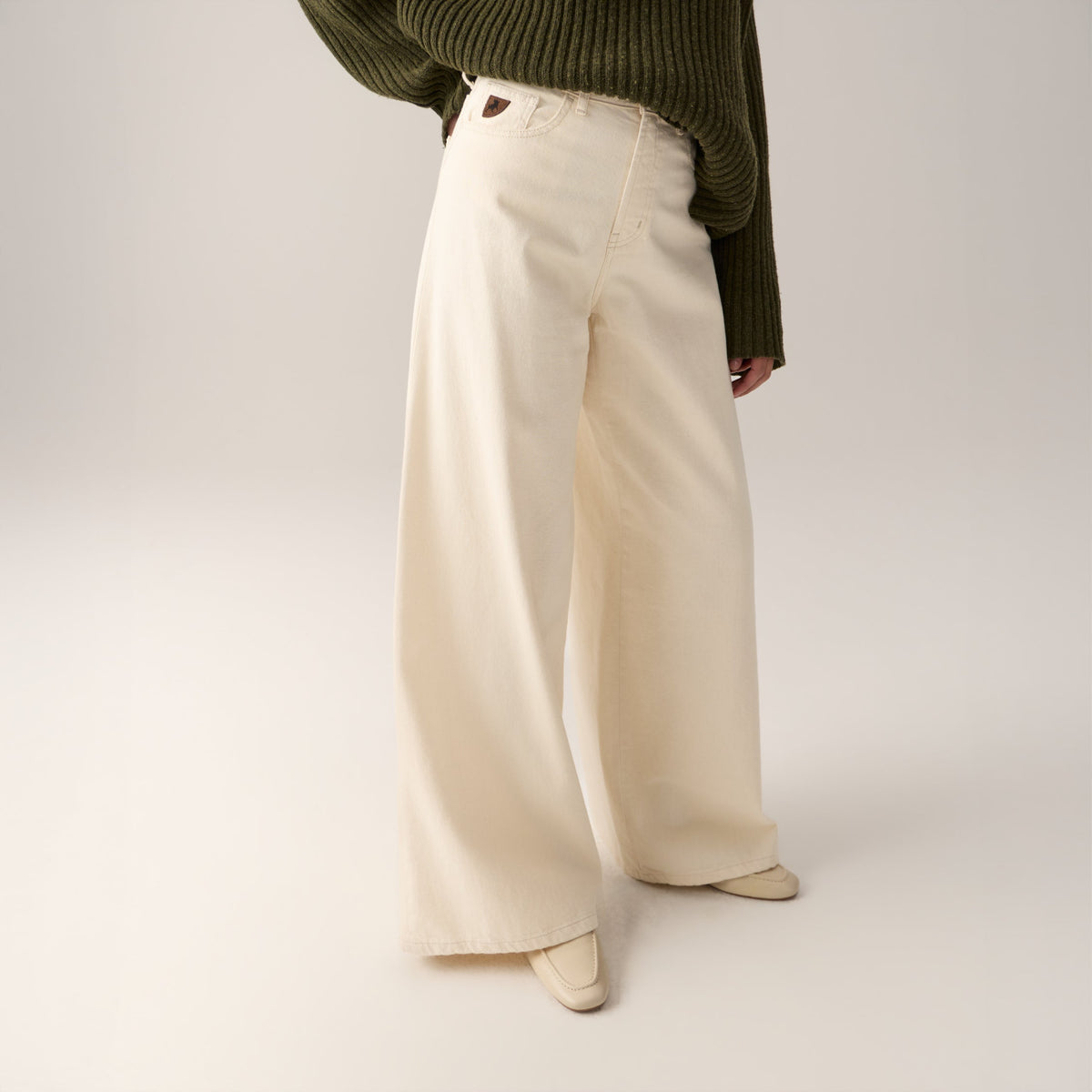 Marlene - Ecru Wool Rinse