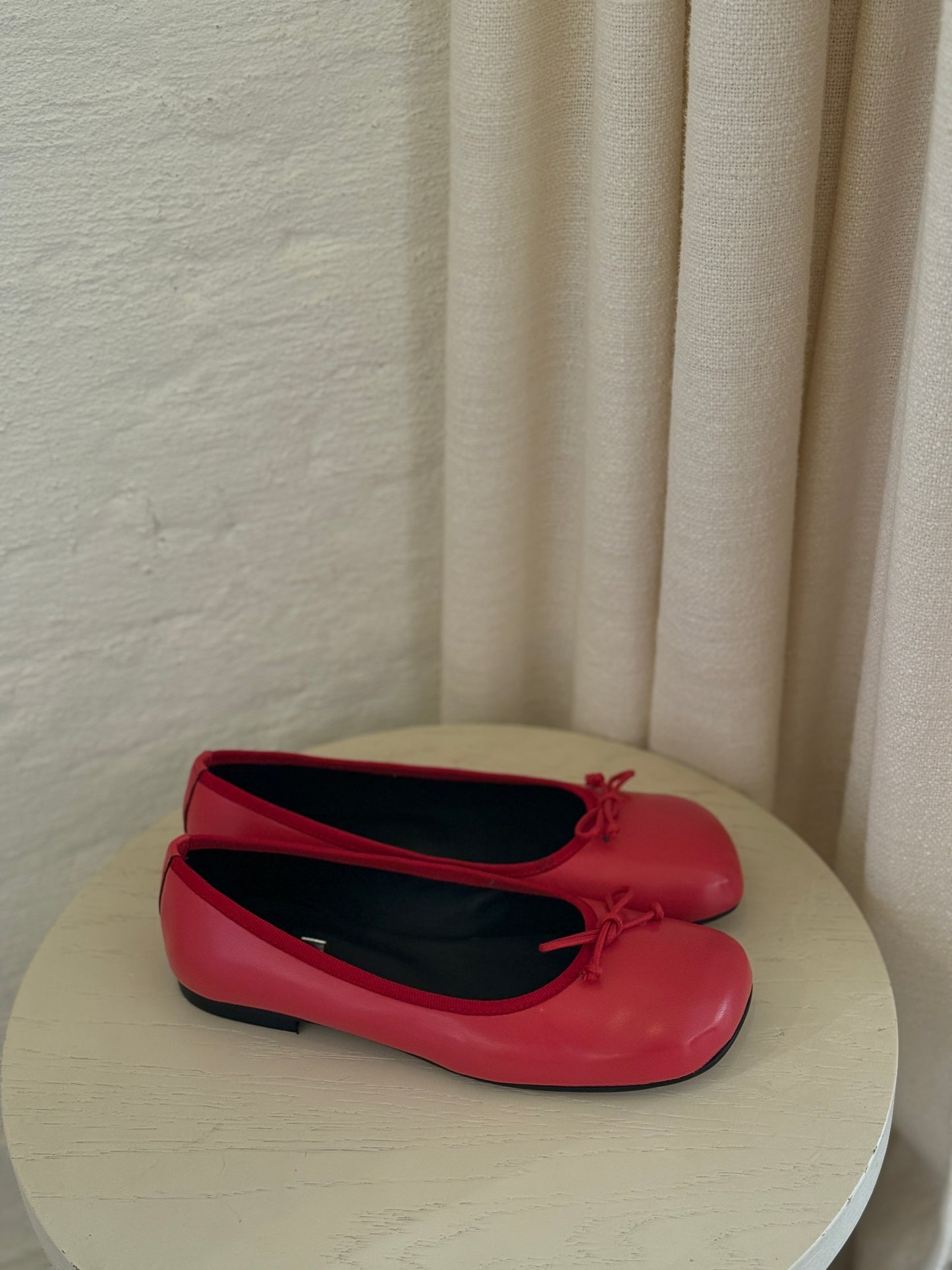 Olly - Nappa Leather Red