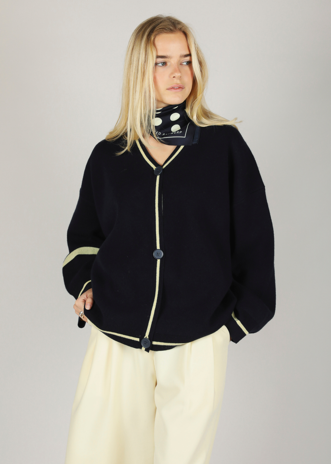 Benny Cardigan - Butter Yellow / Navy