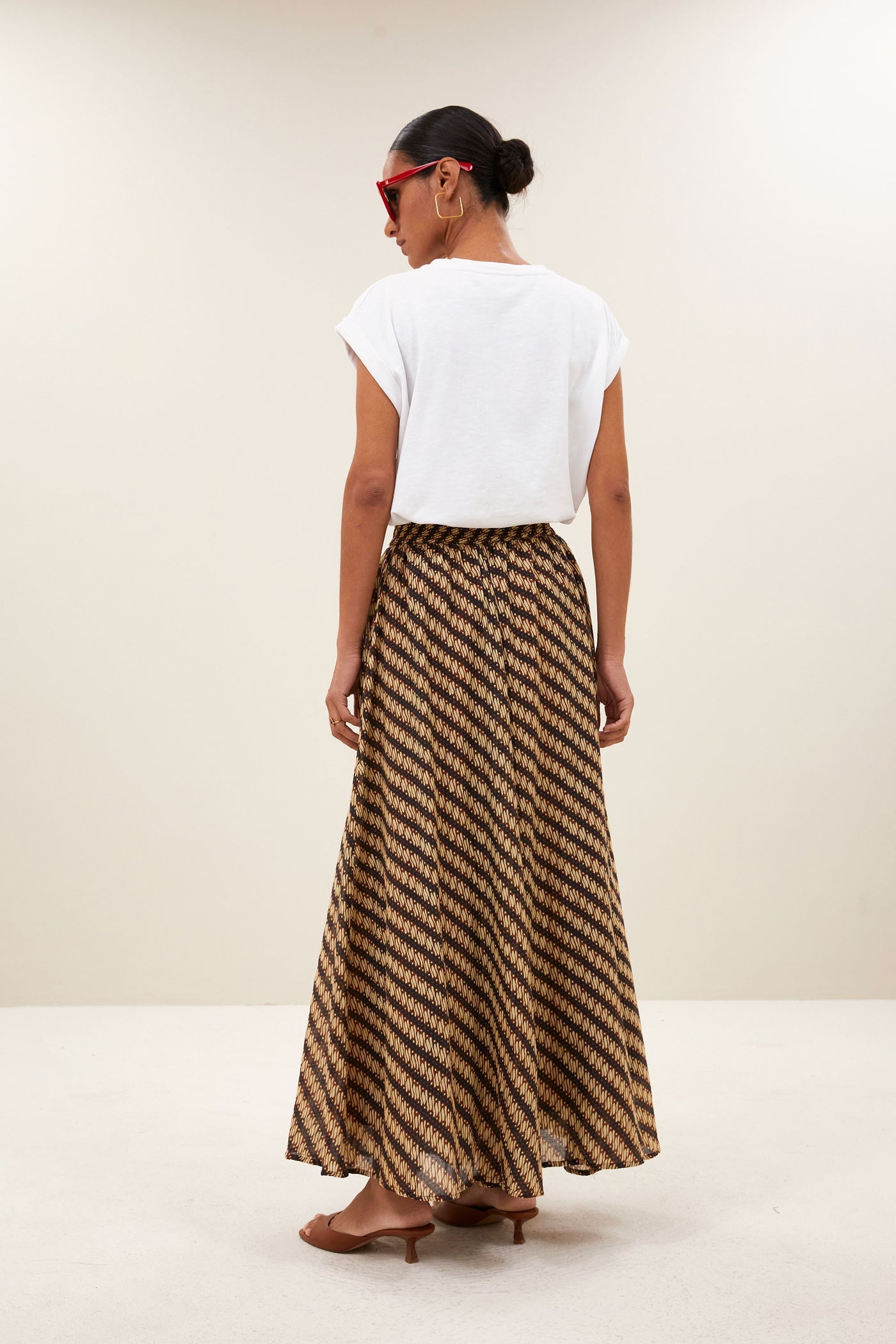 Tobi Flame Logo Top - Bright White