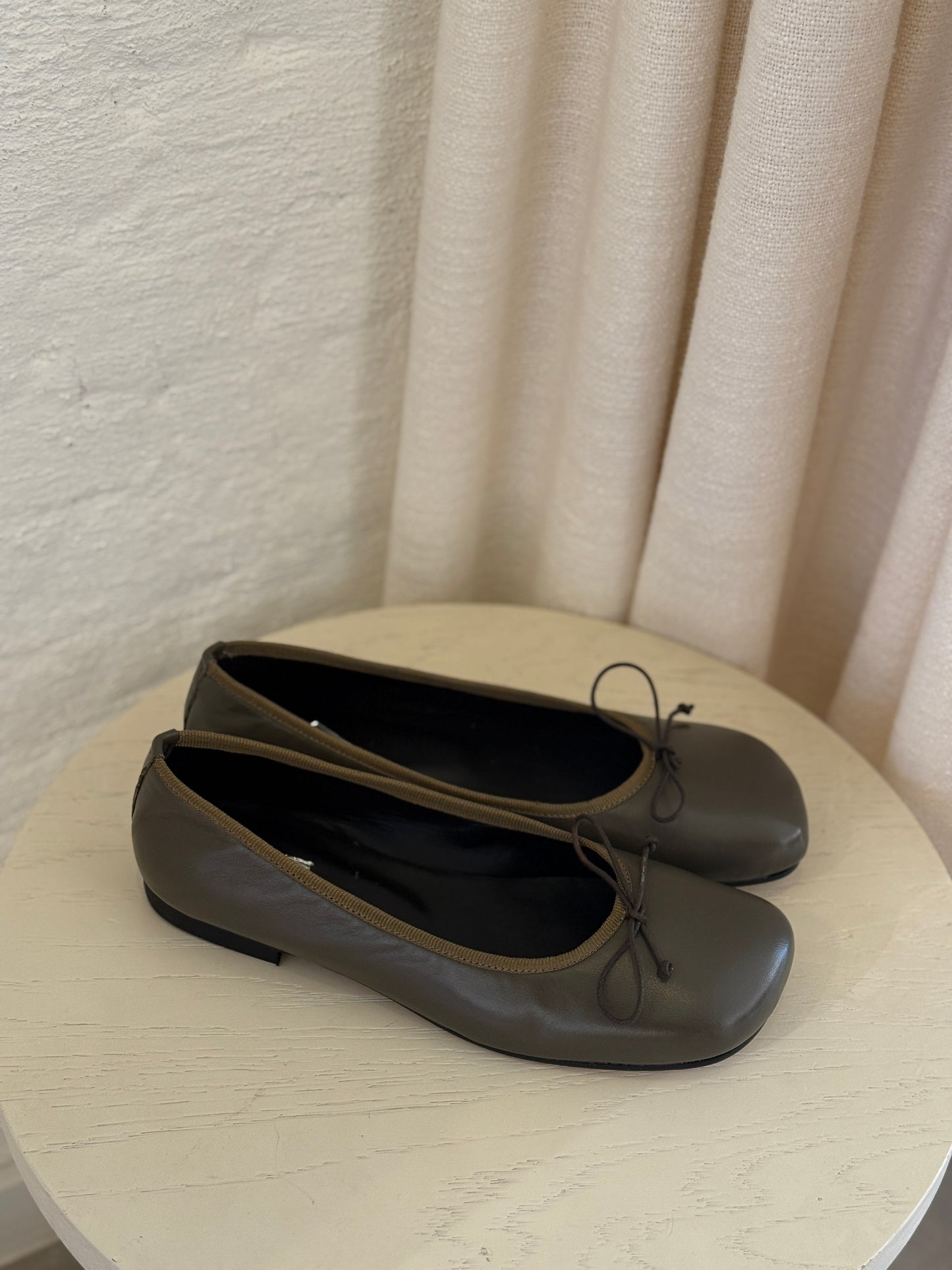 Olly - Nappa Leather Khaki