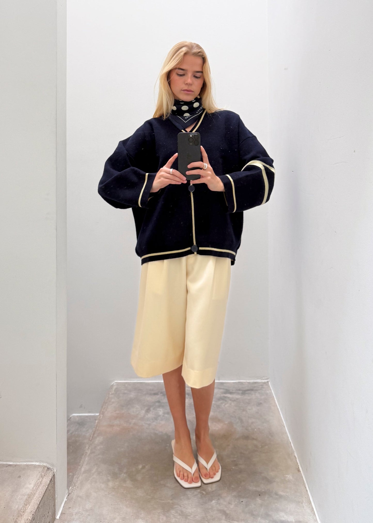 Benny Cardigan - Butter Yellow / Navy