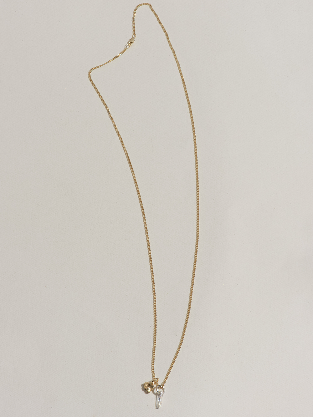 On and on - Necklace Gold