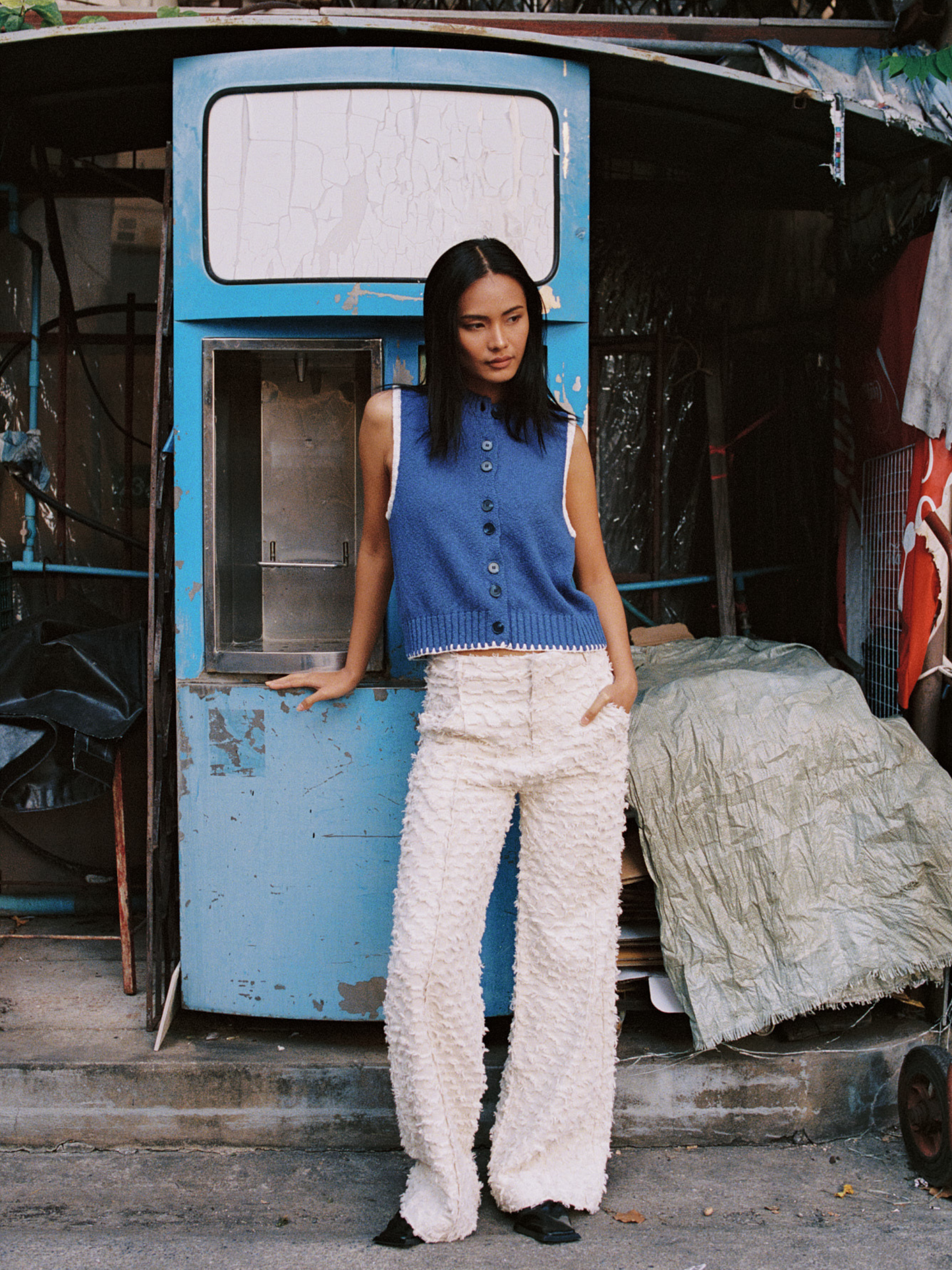 Kaata Sleeveless Cardigan - Electric Blue