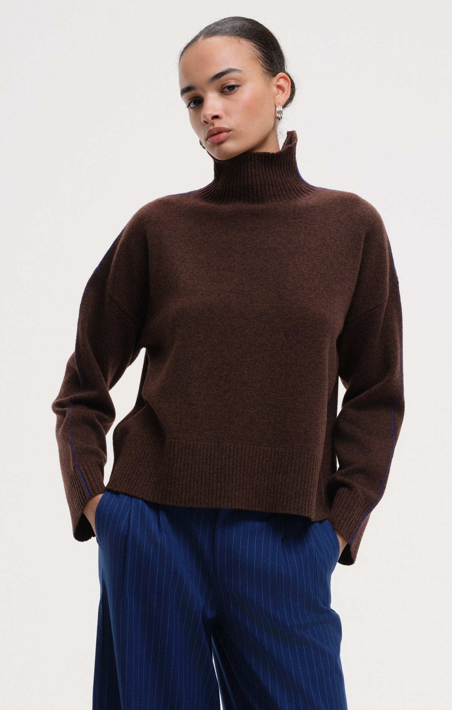 Kooning Turtle Neck - Brown