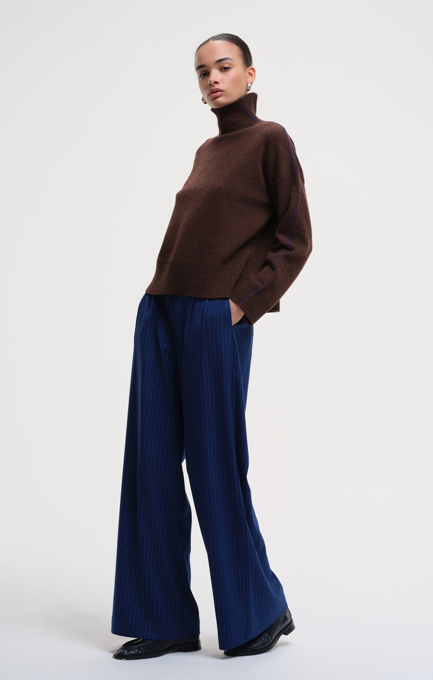 Kooning Turtle Neck - Brown