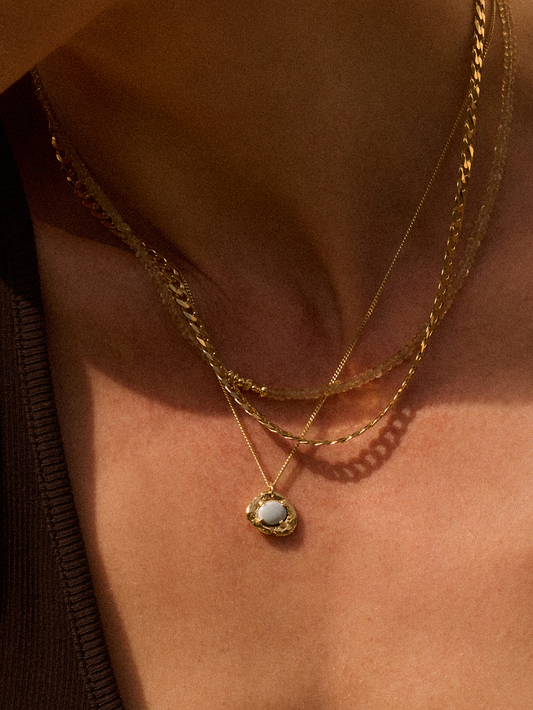 Sunny Side up - Necklace Gold